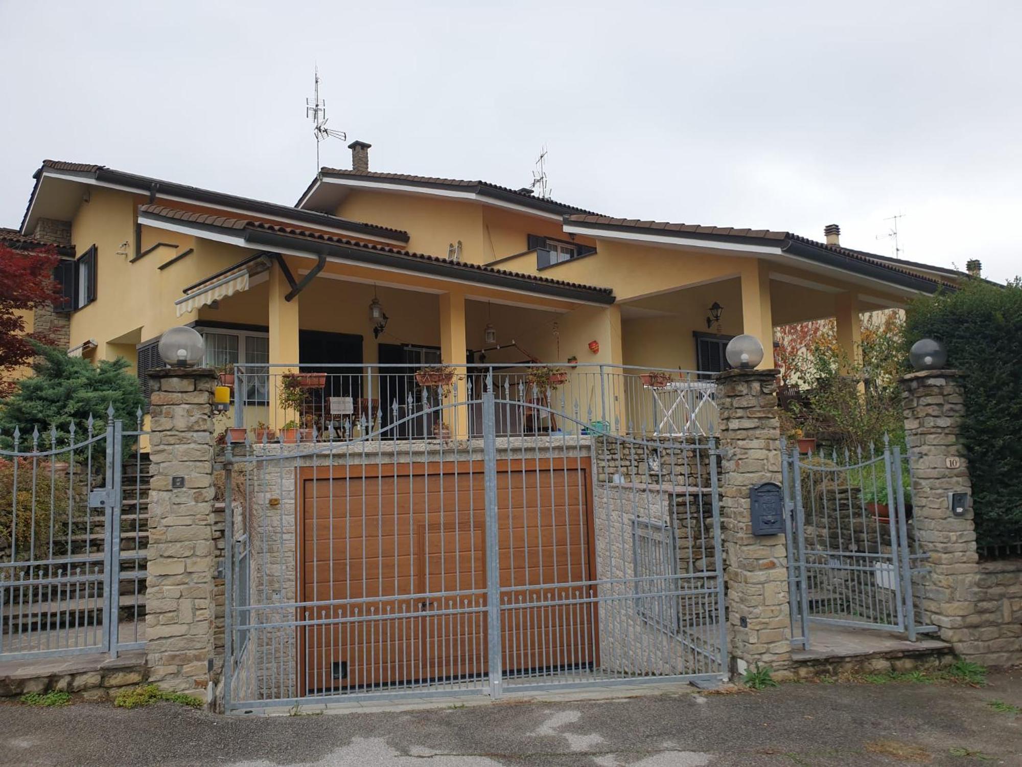 Casa Vacanze Alice E Arianna Cairo Montenotte Buitenkant foto